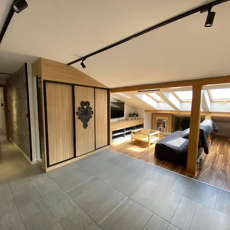 Pod Skosami زاكوباني